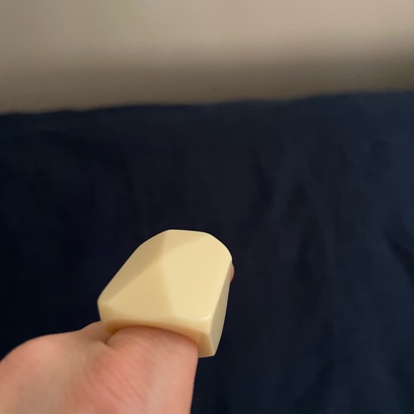 Cream Geometric Statement Ring - Picture 4 of 5